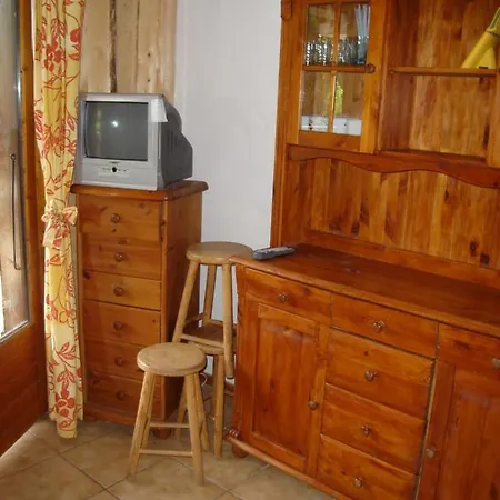 Ideal Ete Ou Hiver, Pour Skieurs Et Promeneurs, 4 Personnes *